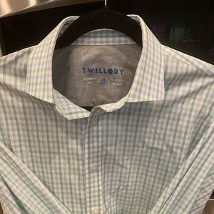 Non-Iron Button Down - Long Sleeve